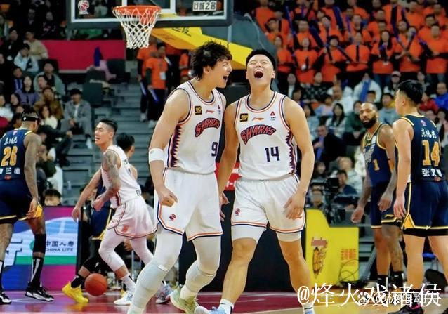 徐杰17分广东逆转青岛 王哲林20+10上海胜广州